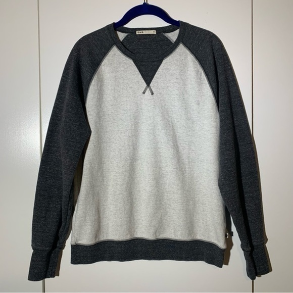 O.N.S. Color Block Crewneck Sweatshirt - Picture 8 of 8